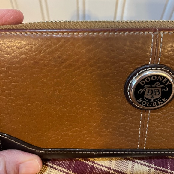 Dooney & Bourke Zip Around Wallet-Vintage - Picture 11 of 13